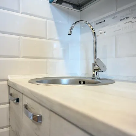 Apartment Genuezskaya 3a Flat 246 *