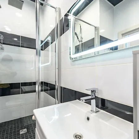 Genuezskaya 3a Flat 246